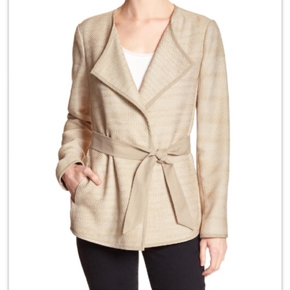 Banana Republic Wrap jacket  Medium Neutral